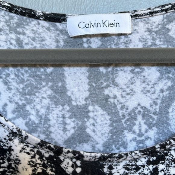 Calvin Klein Snakeskin Print Tank Top - Picture 5 of 10